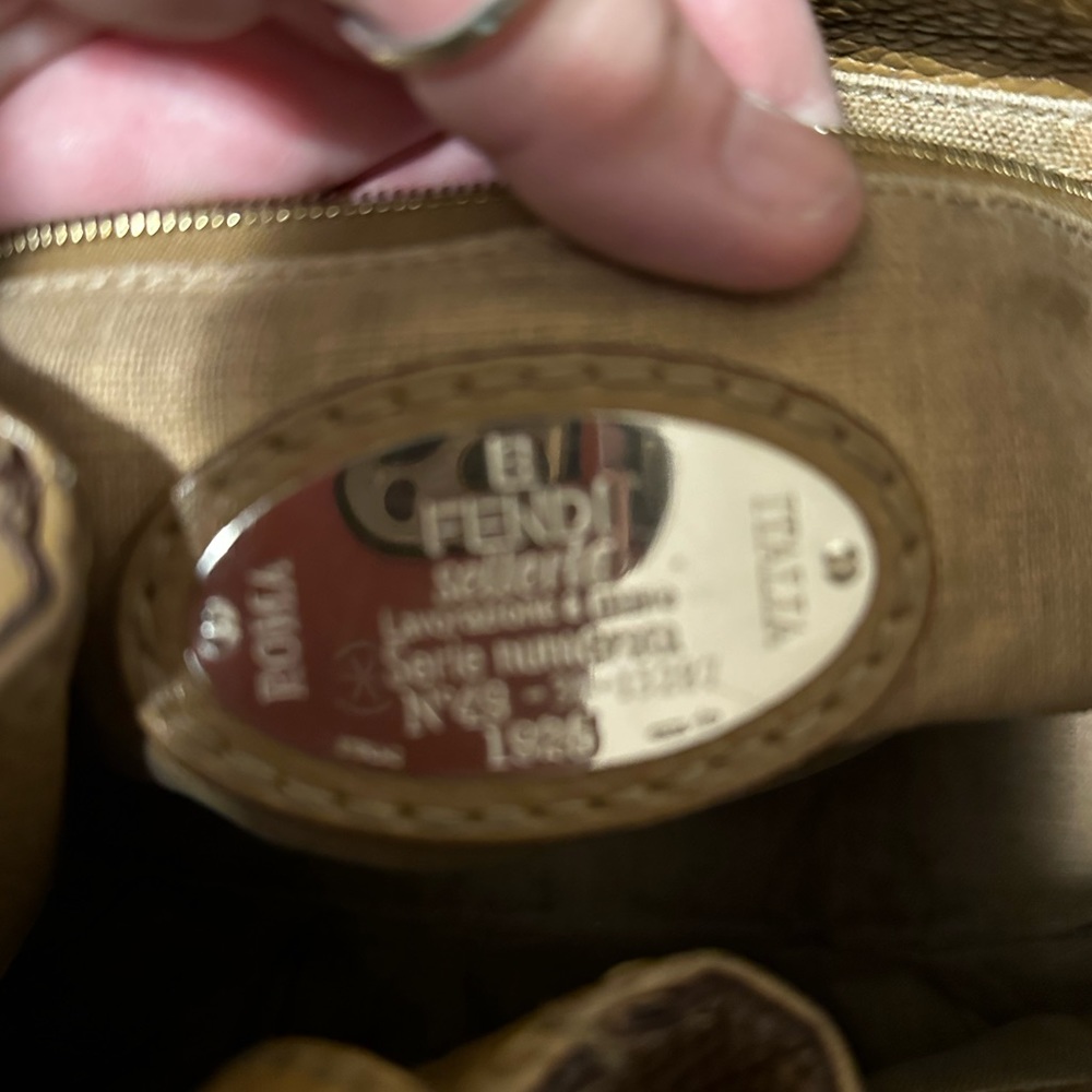 GUC FENDI SHOULDER BAG - Picture 12 of 12